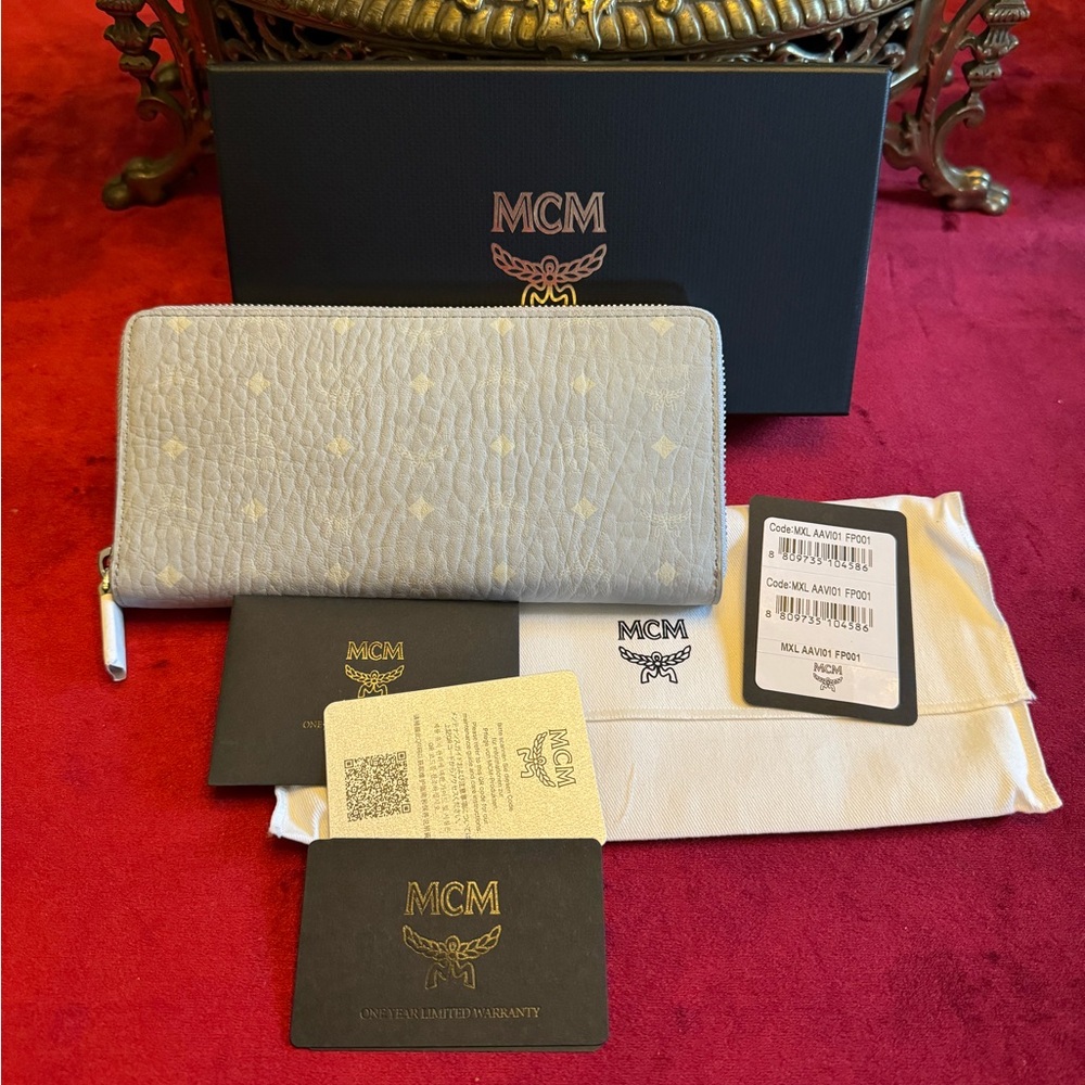 💯Guaranteed Authentic MCM MISTY GRAY VISETOS LONG ZIPPY WALLET